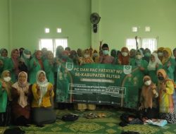Fatayat NU Kabupaten Blitar Ikut Bantu Korban Erupsi Semeru